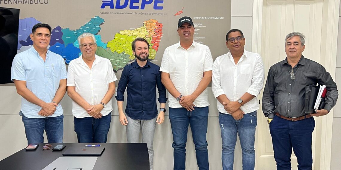 Armando Pimentel se reúne com o presidente da ADEPE para discutir o desenvolvimento econômico de Itambé - Foto (Reprodução)