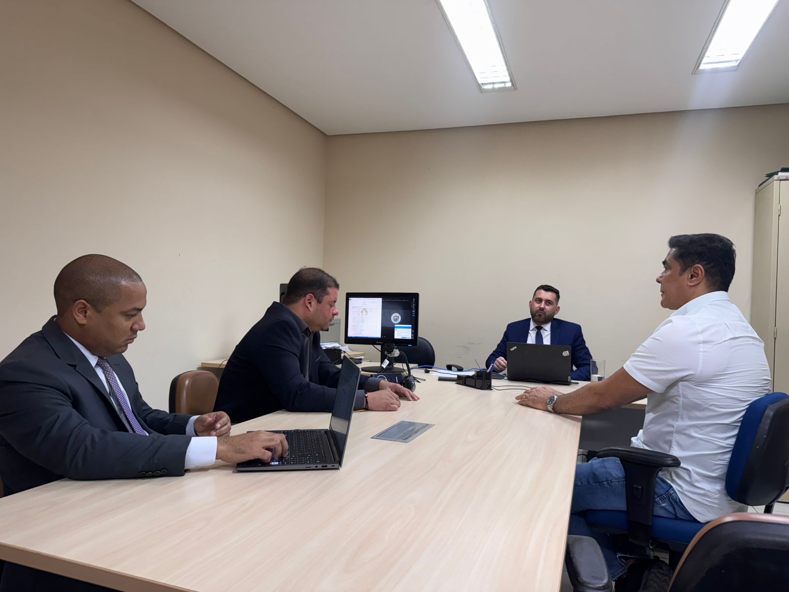 Encontro de Poderes - Armando Pimentel Visita Juiz Ícaro Nobre - Foto (Reprodução-Assessoria)1