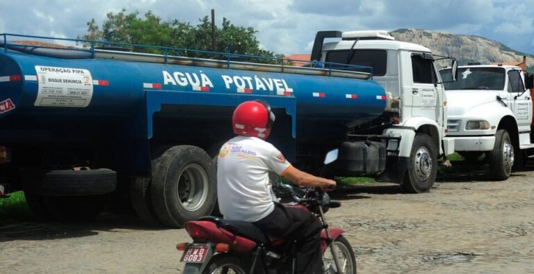 Governador mobiliza Cagepa e Bombeiros para garantir abastecimento de água em 70 cidades da Paraíba