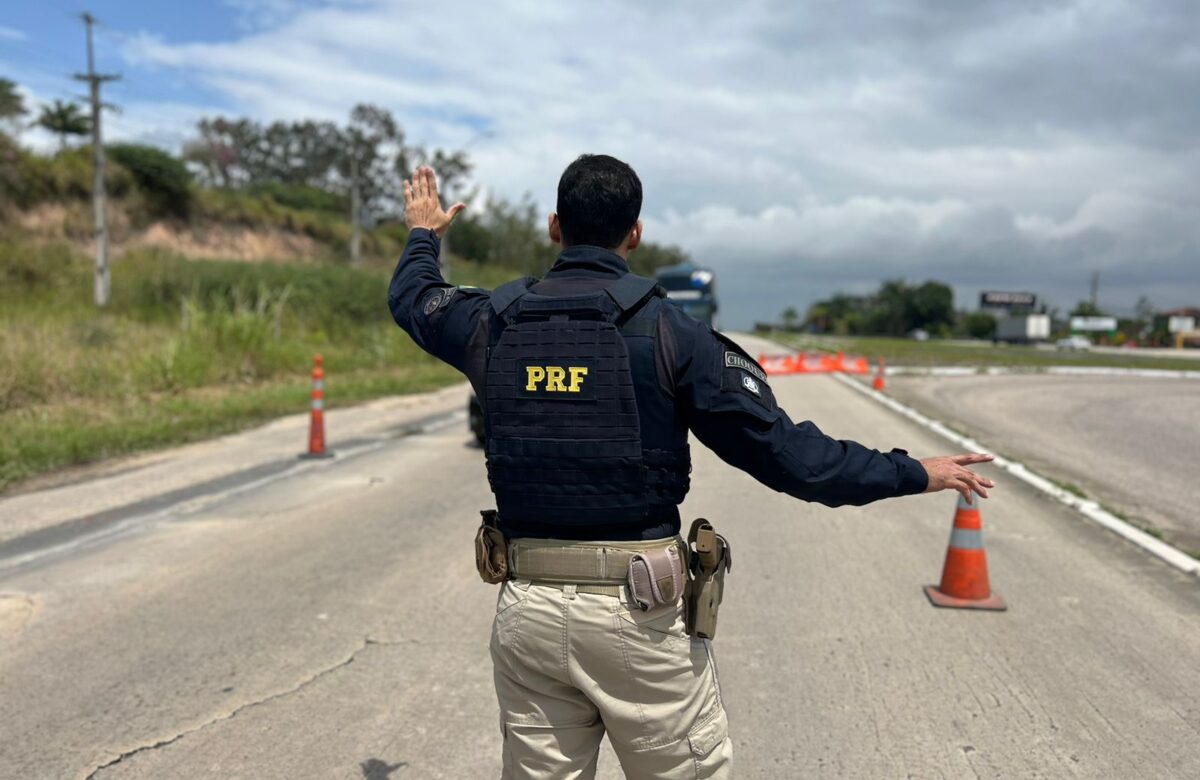 Foragido por roubo e sequestro à mão armada é detido pela PRF em Goiana - Foto (Reprodução)