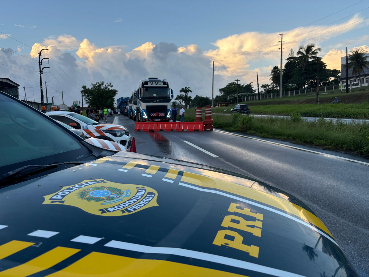 PRF alerta para impactos no trânsito durante transporte de transformador na Paraíba