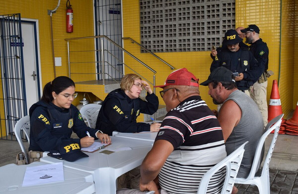 PRF em parceria com a Prefeitura Municipal de Alhandra-PB promove Comando de Saúde Preventivo para caminhoneiros - Foto (Reprodução)