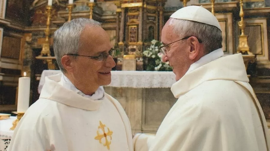 Robert Prevost é eleito o novo papa: Leão 14 assume liderança da Igreja Católica