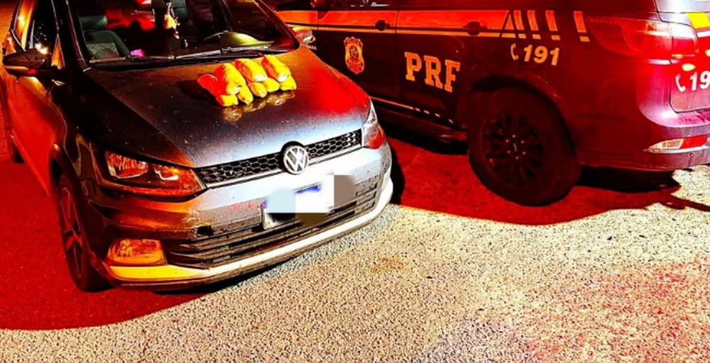 Quatro Mulheres São Presas com 8kg de Maconha na BR-324, em Feira de Santana