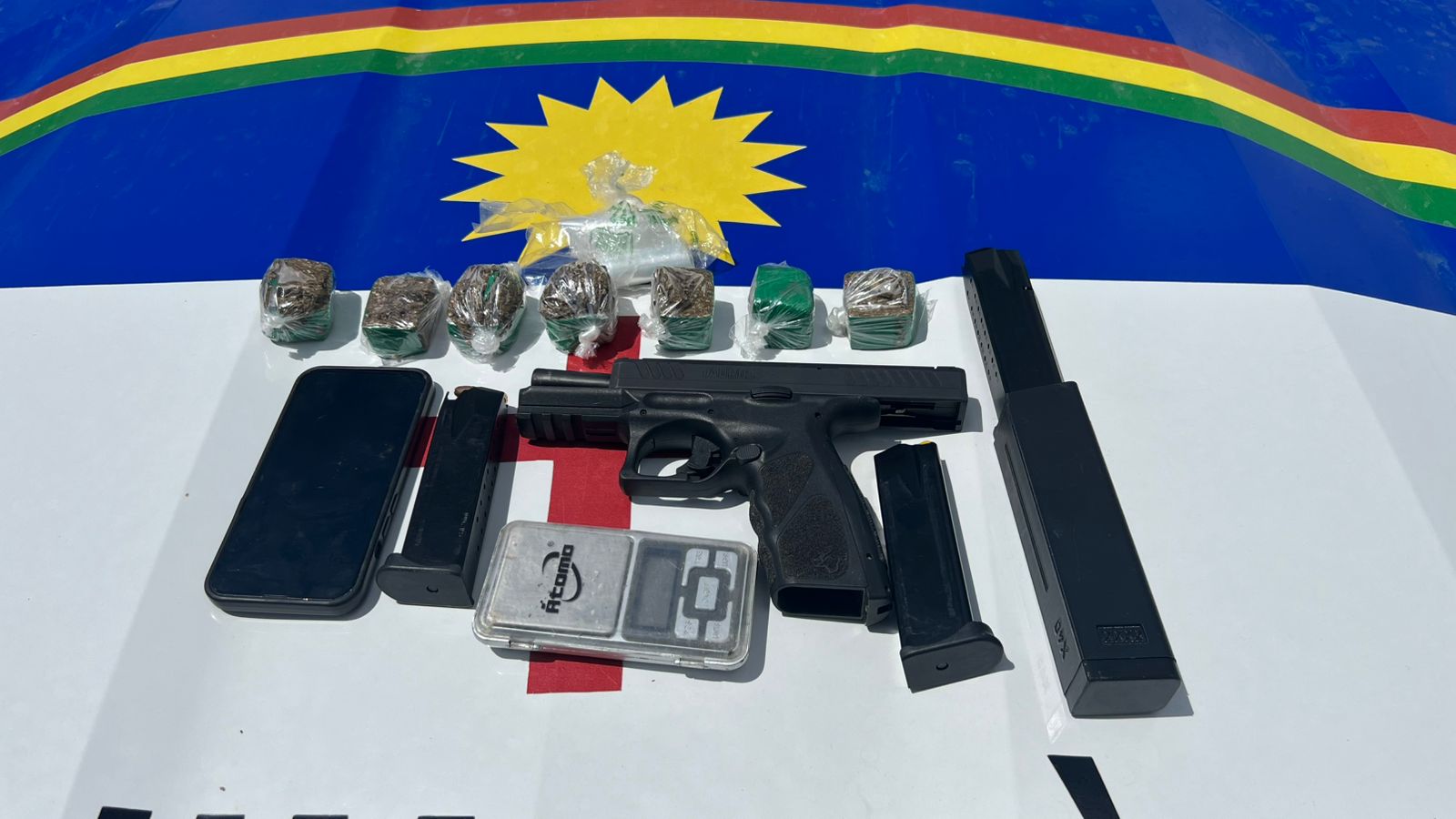 Polícia Militar de Itambé Desarticula Ponto de Tráfico de Drogas e Apreende Arma de Fogo