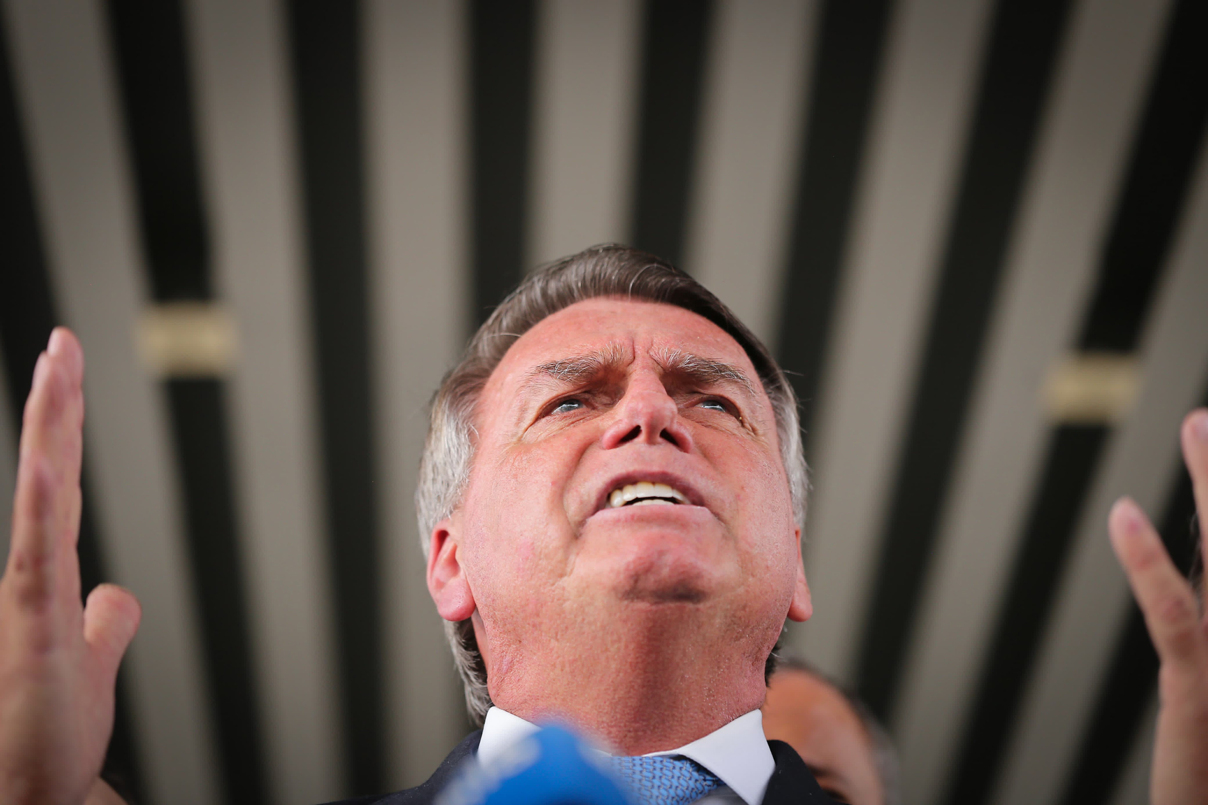Interrogatórios de Bolsonaro e Réus na Ação Penal do STF Começam em Junho