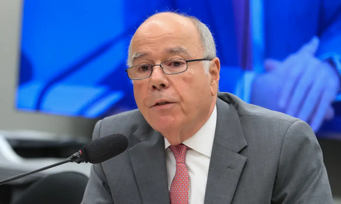 Itamaraty Negocia Rota de Fuga para Políticos Brasileiros Através da Jordânia