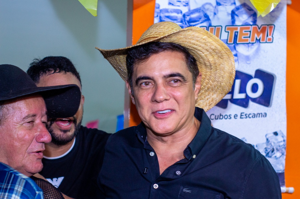 Prefeito Armando Pimentel injeta mais de R$ 6 milhões na economia de Itambé só no mês de junho - Foto (Divulgação)