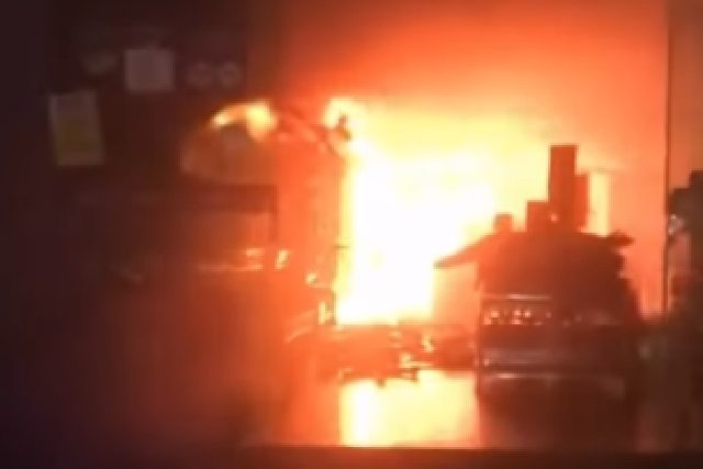 Imagem amadora do incendio - Foto (Reprodução-Redes Sociais)