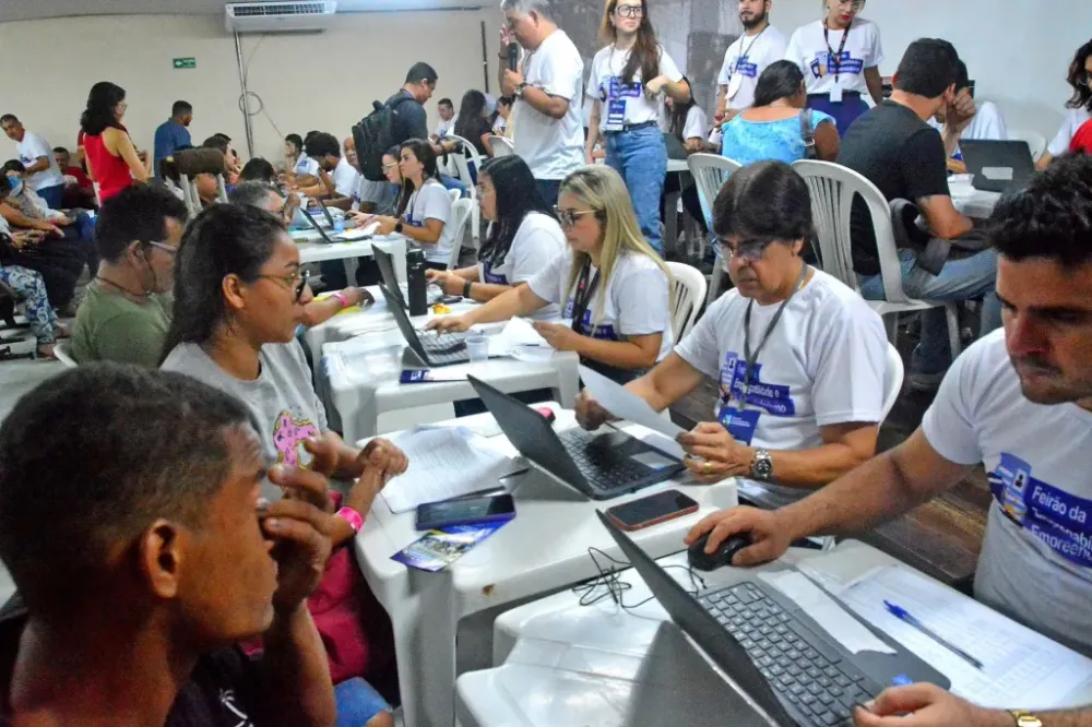 O Sistema Nacional de Emprego da Paraíba (Sine-PB) oferece, a partir desta segunda-feira (28), 737 vagas de emprego em 13 municípios do estado - Foto (Reprodução)