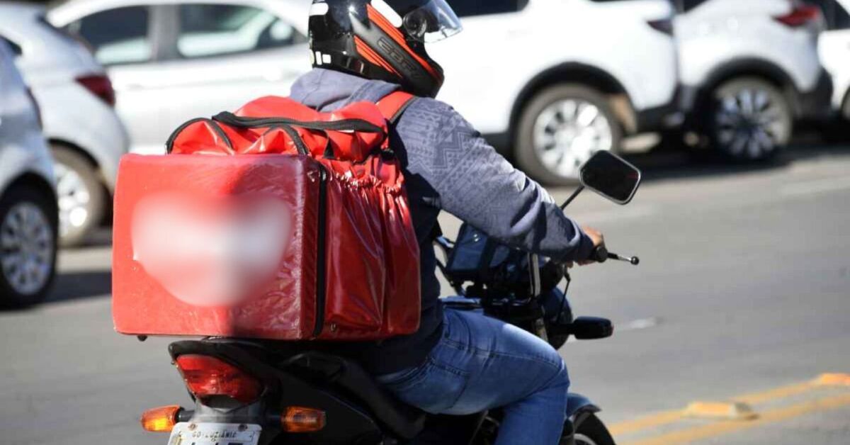 Deputado pernambucano defende que prefeituras decidam sobre valor mínimo para corridas de aplicativo - Foto (Divulgação)