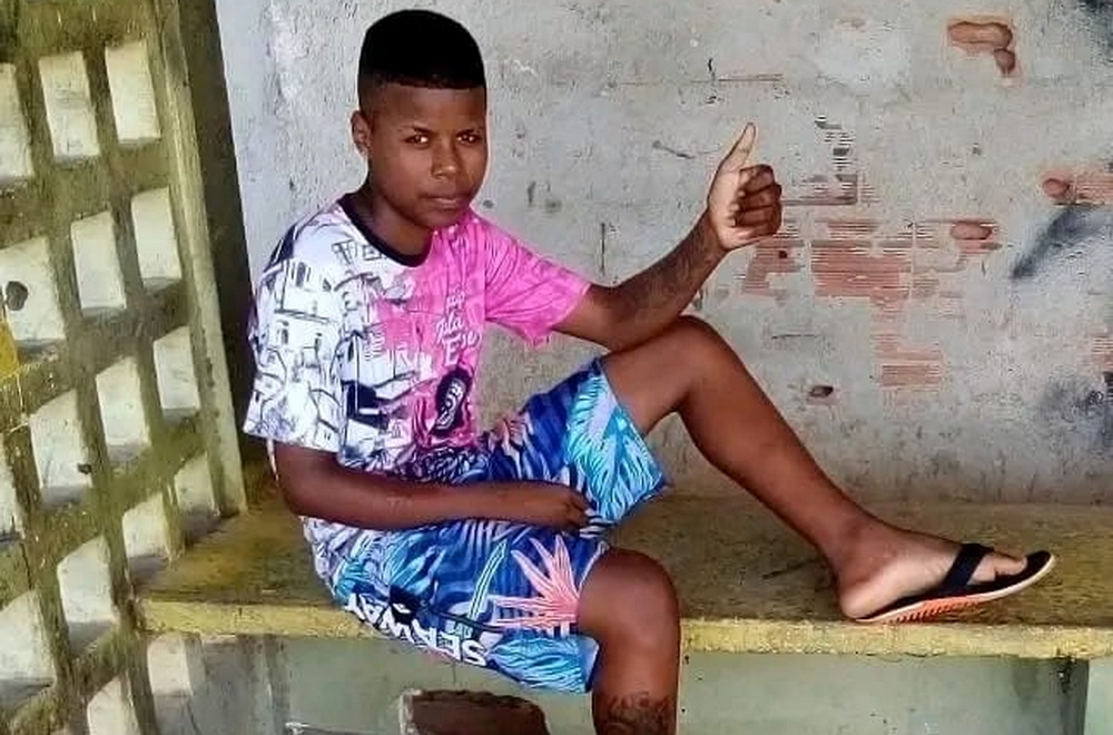 Homem de 20 anos é assassinado a tiros em frente à residência em Aliança - Foto (Reprodução)