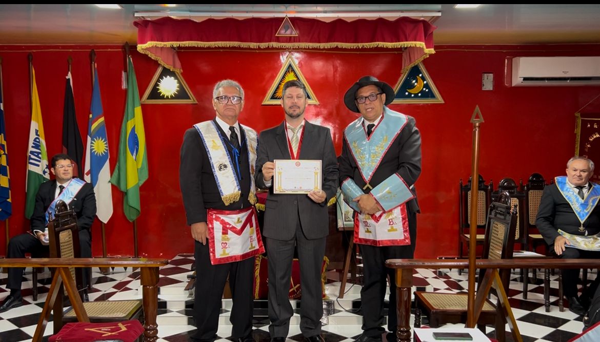 Areópago de Itambé Completa 45 Anos de Reinstalação e Presta Homenagem a Neto Dantas com Comenda Arruda da Câmara - Foto (Divulgação)1