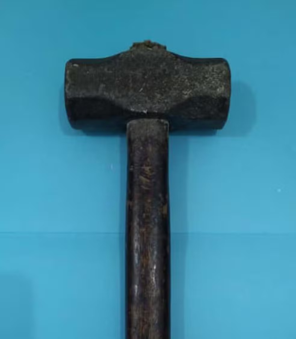 Martelo utilizado no crime - Foto (Divulgação)