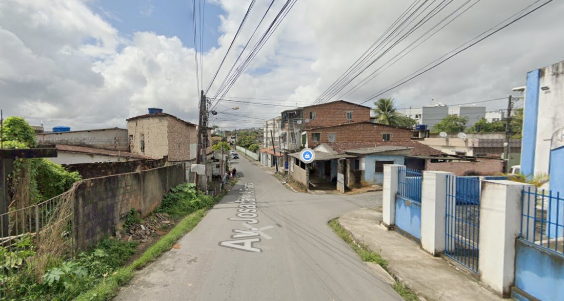 Acidente aconteceu na ladeira na rua Josadark Alves de França, no bairro de Santa Mônica - Foto (Google Maps-Reprodução)