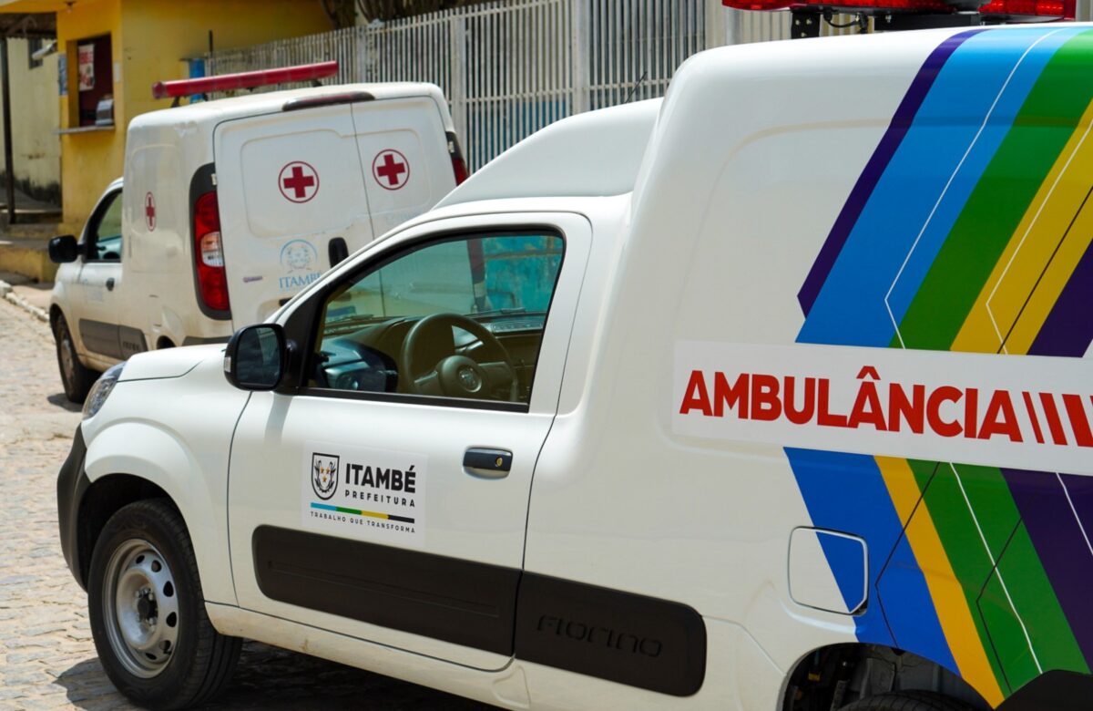 Gestão que trabalha nova ambulância chega a Quebec - Foto (Divulgação)