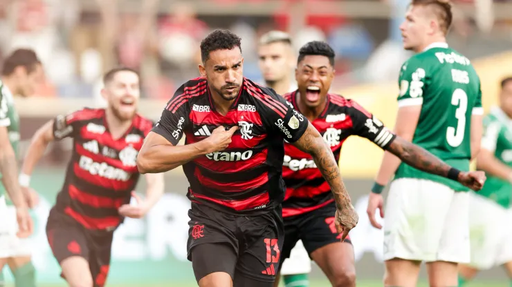 Danilo do Flamengo comemorando o gol contra o Palmeiras, que acabou sendo o gol do titulo da Libertadores 2025 - Foto (Gilvam de Souza-Flamengo)