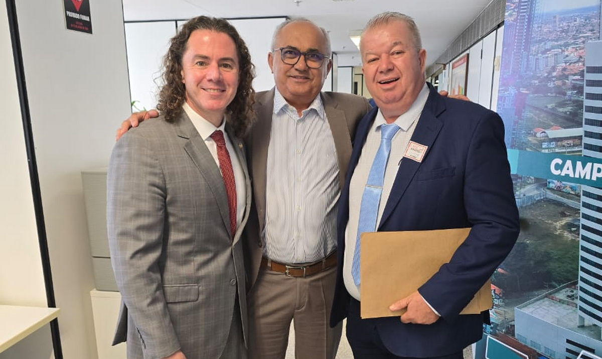 Prefeito de Pedras de Fogo e diretor do IFPB se reúnem com senador Veneziano Vital em Brasília