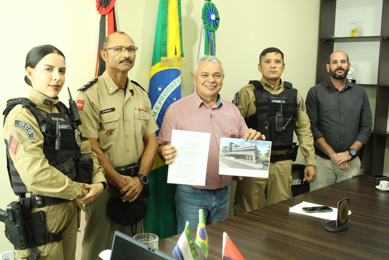 Diálogo com comerciantes e visita técnica marcam nova etapa para construção do batalhão da Polícia Militar em Alhandra - Foto (Reprodução)