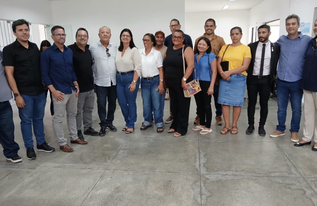 Prefeito Marcílio Régio anuncia auxílio-saúde e reajuste salarial para servidores municipais - Foto (Divulgação)