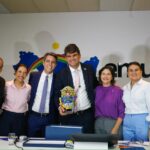 “O Governo de Pernambuco enxerga os municípios e tem mais atitude do que discurso”, afirma a governadora Raquel Lyra na posse de Pedro Freitas como presidente da Amupe