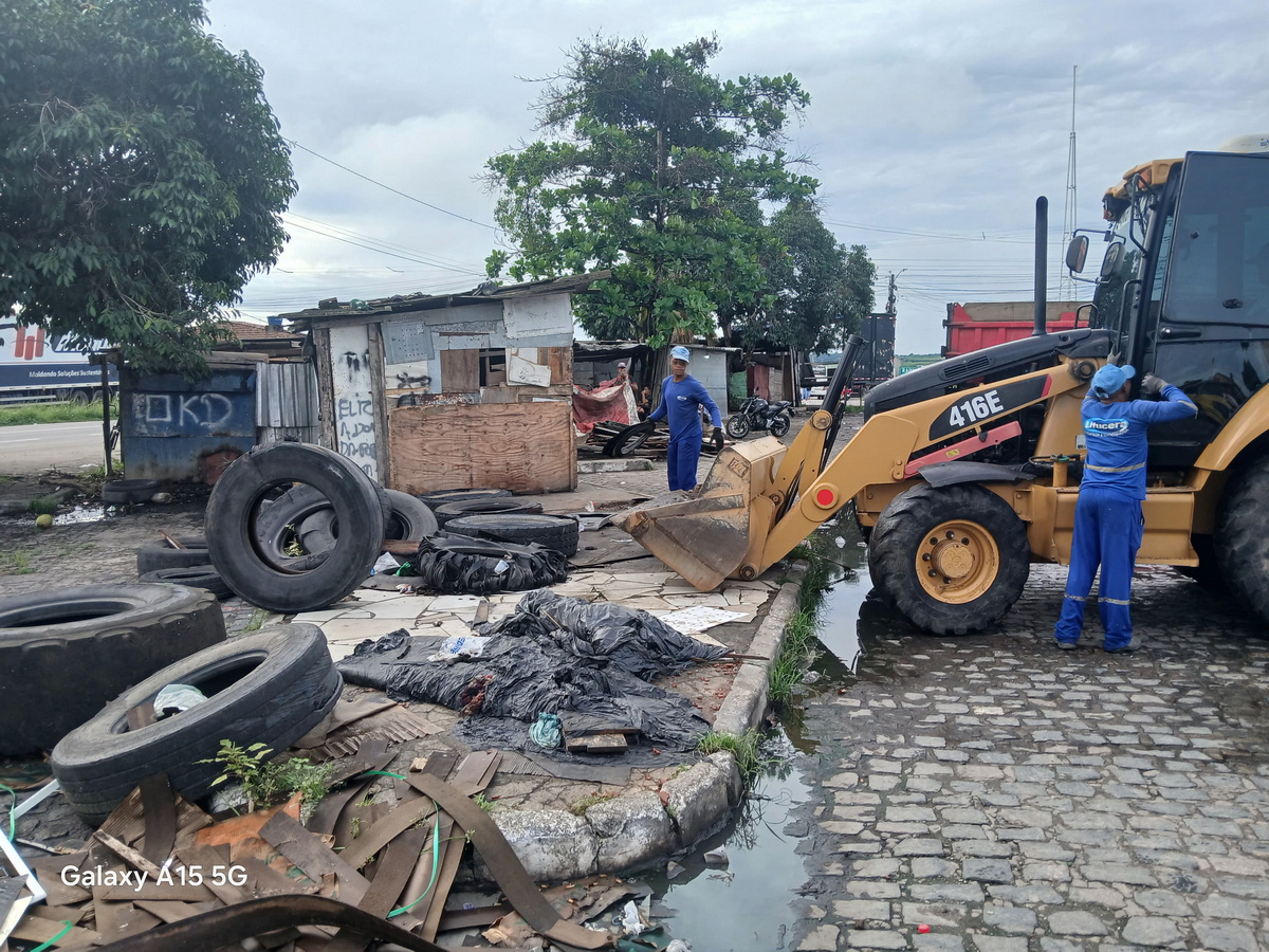 BR-101: Prefeitura de Goiana inicia ordenamento na entrada da cidade com diálogo e apoio aos barraqueiros
