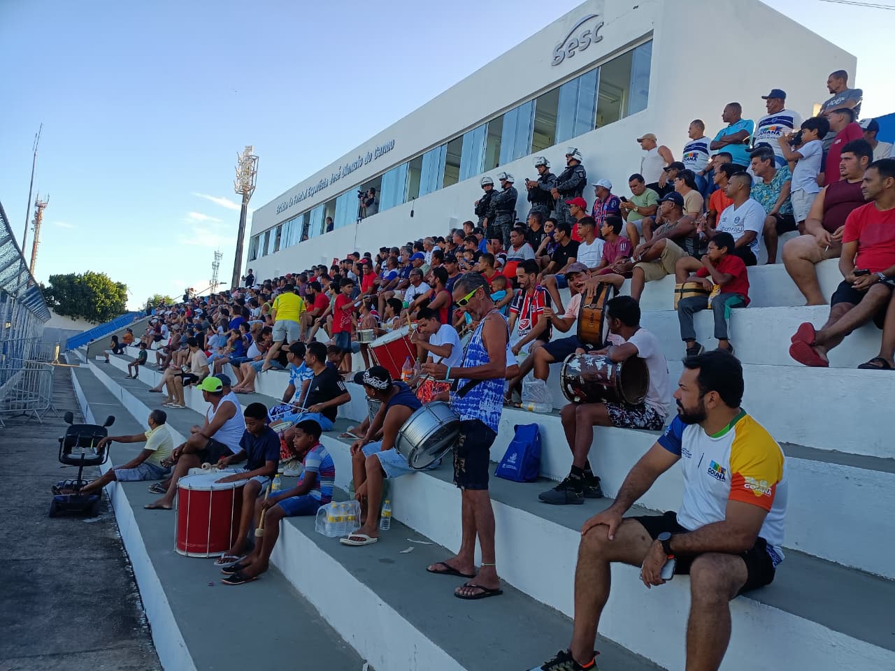 Embalado pela torcida, Decisão vence o Retrô de virada em Goiana