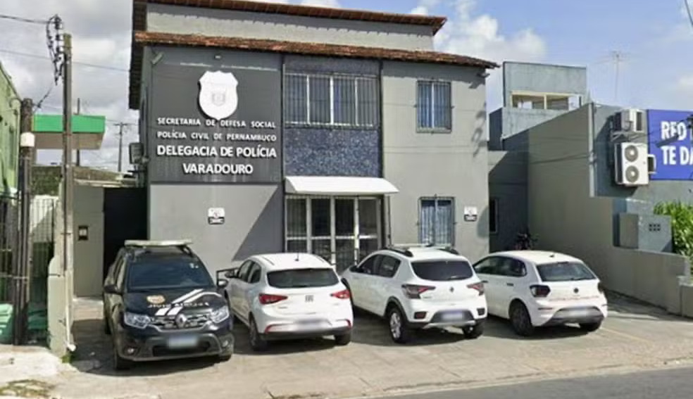 Homem é detido por abusar sexualmente e reter contra a vontade esposa e filha em Olinda