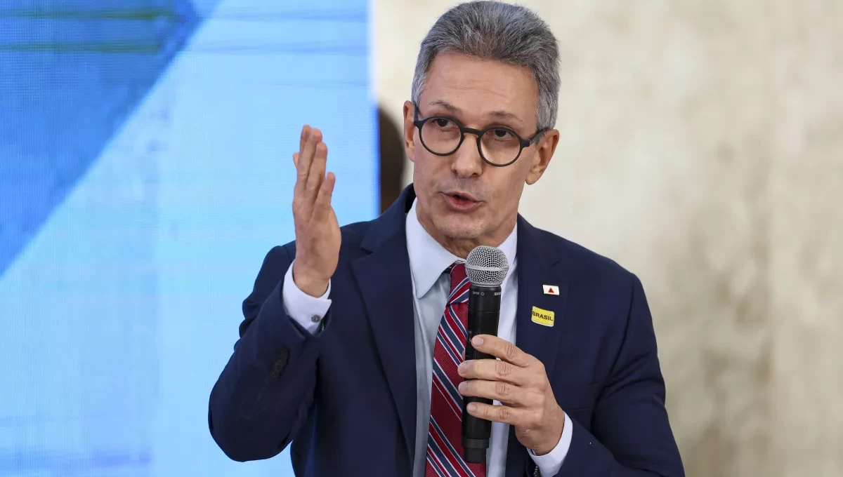 Zema compara ministros do STF a “árvore podre” e acusa Corte de ser “incendiária”