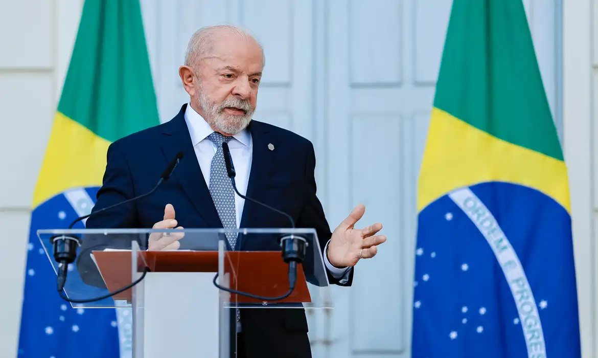 Lula rebate Trump: “Respeite a soberania do Brasil e não interfira nas nossas eleições”