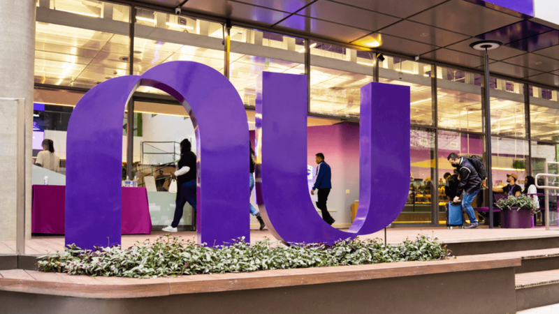 Erro operacional do Nubank dispara e-mail falso sobre liquidação e assusta clientes
