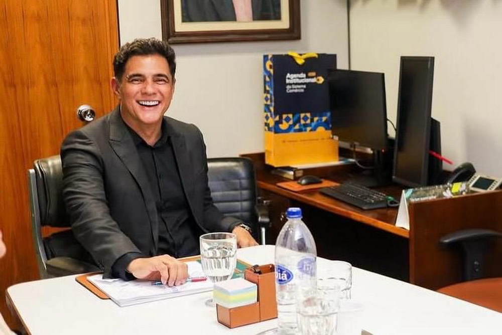 Prefeito Armando Pimentel antecipa Primeira Parcela do 13º Salário e injeta mais de R$ 3 Milhões na economia de Itambé