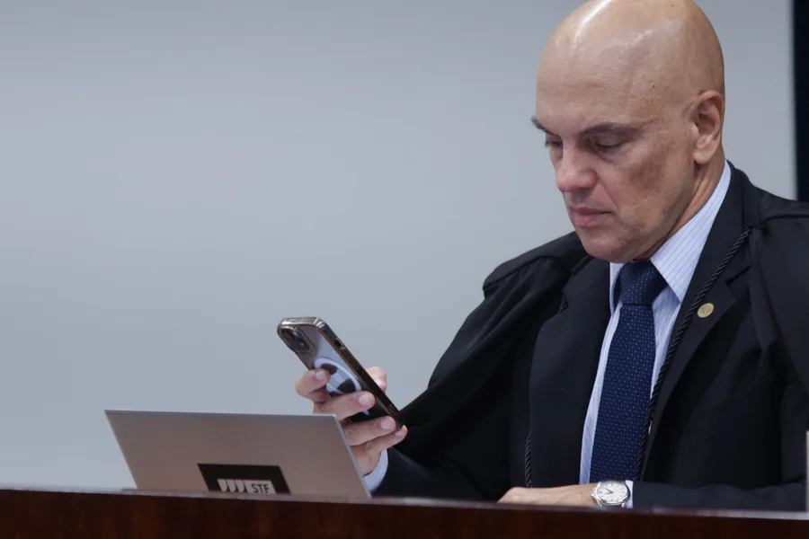 Vorcaro teria articulado contrato de R$ 50 milhões para blindar pagamentos a escritório da esposa de Moraes
