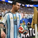 Argentina sofre, vence Cabo Verde por 3 a 2 e reforça candidatura ao bicampeonato mundial