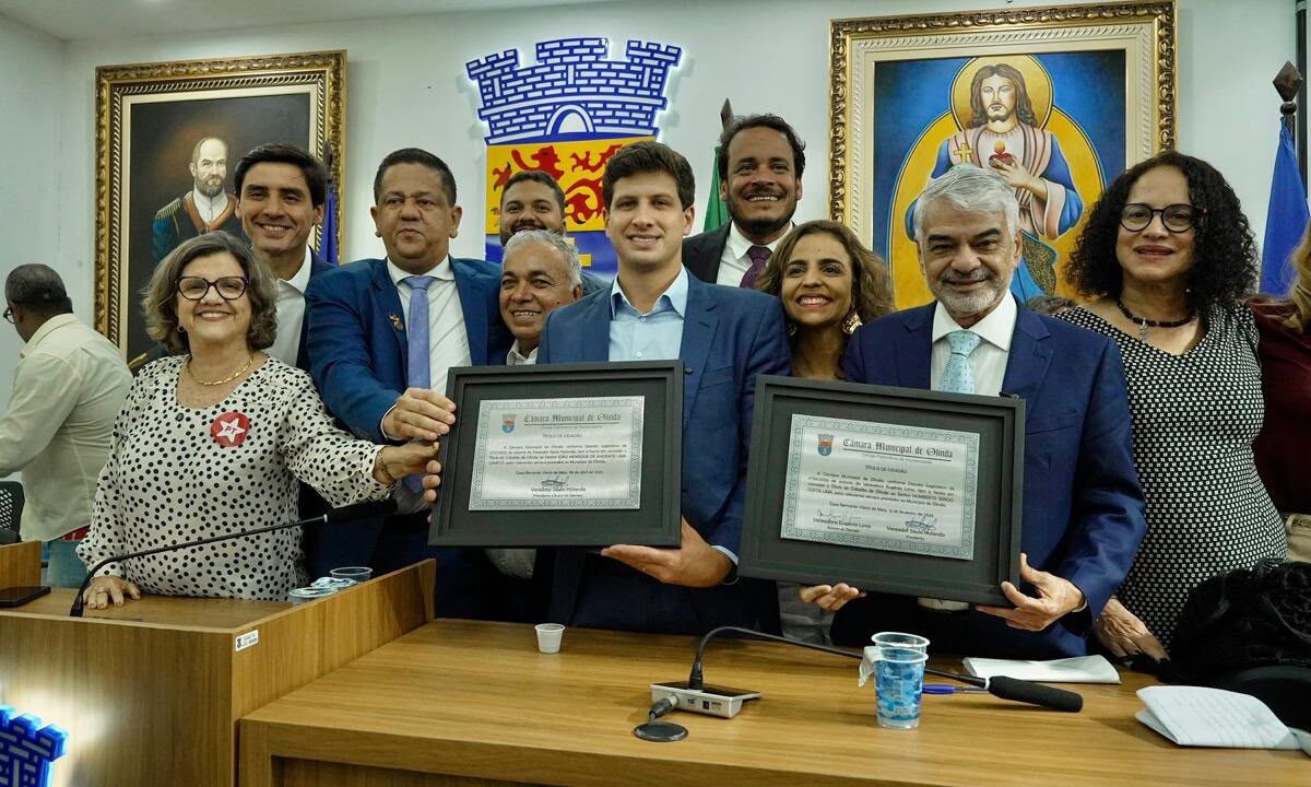 Humberto Costa recebe título de Cidadão Olindense e reafirma compromisso com o município