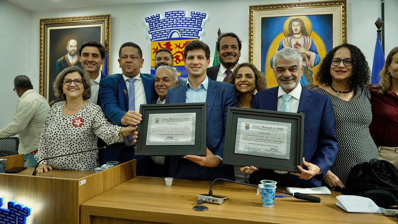 Humberto Costa recebe título de Cidadão Olindense e reafirma compromisso com o município