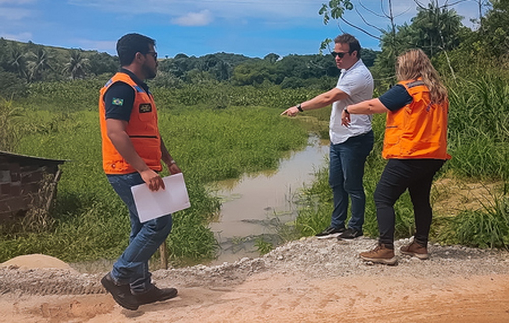Prefeitura de Alhandra recebe visita técnica da Defesa Civil Nacional para vistoria em passagens molhadas