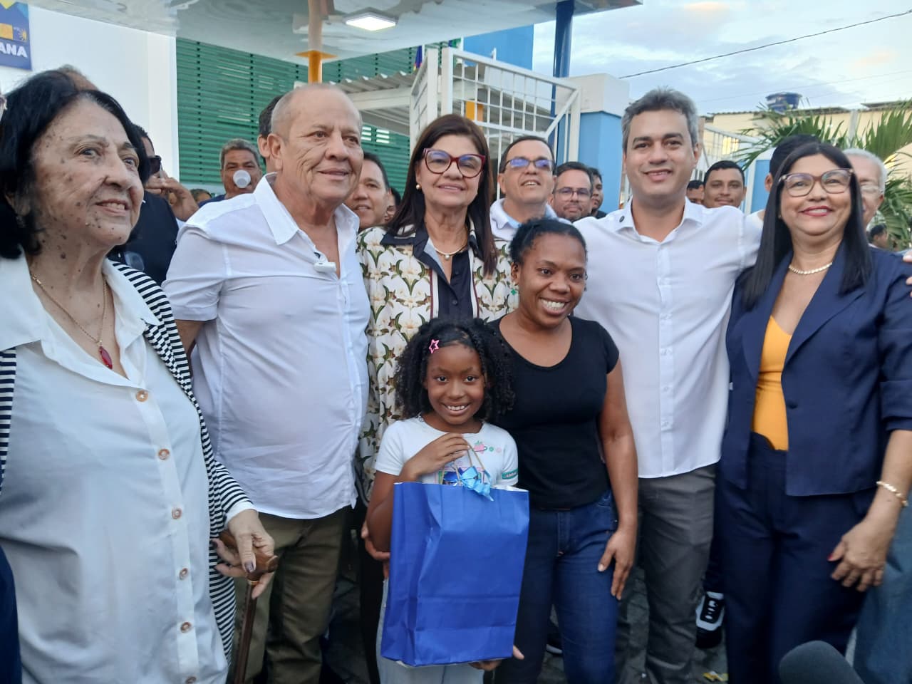 Prefeitura de Goiana entrega Escola Municipal Professora Belisana Pinto de Abreu de Araújo e amplia rede de ensino