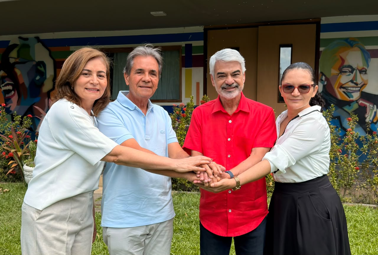 Prefeito de Ipojuca, Carlos Santana, e deputada Simone Santana declaram apoio à reeleição de Humberto Costa