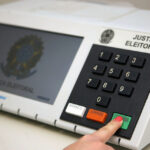 Três Décadas de Soberania Digital: A Evolução da Urna Eletrônica Brasileira