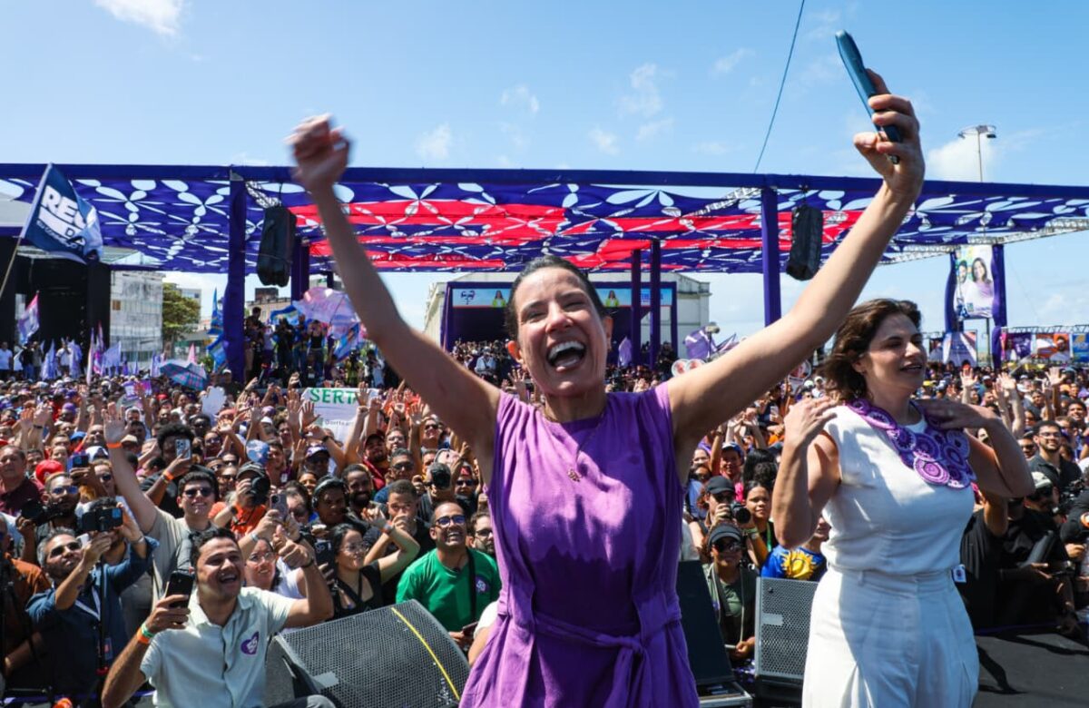 “Vamos construir a maior vitória política que Pernambuco já viu”, diz Raquel durante a maior convenção da história do Estado, que homologou a sua candidatura à reeleição