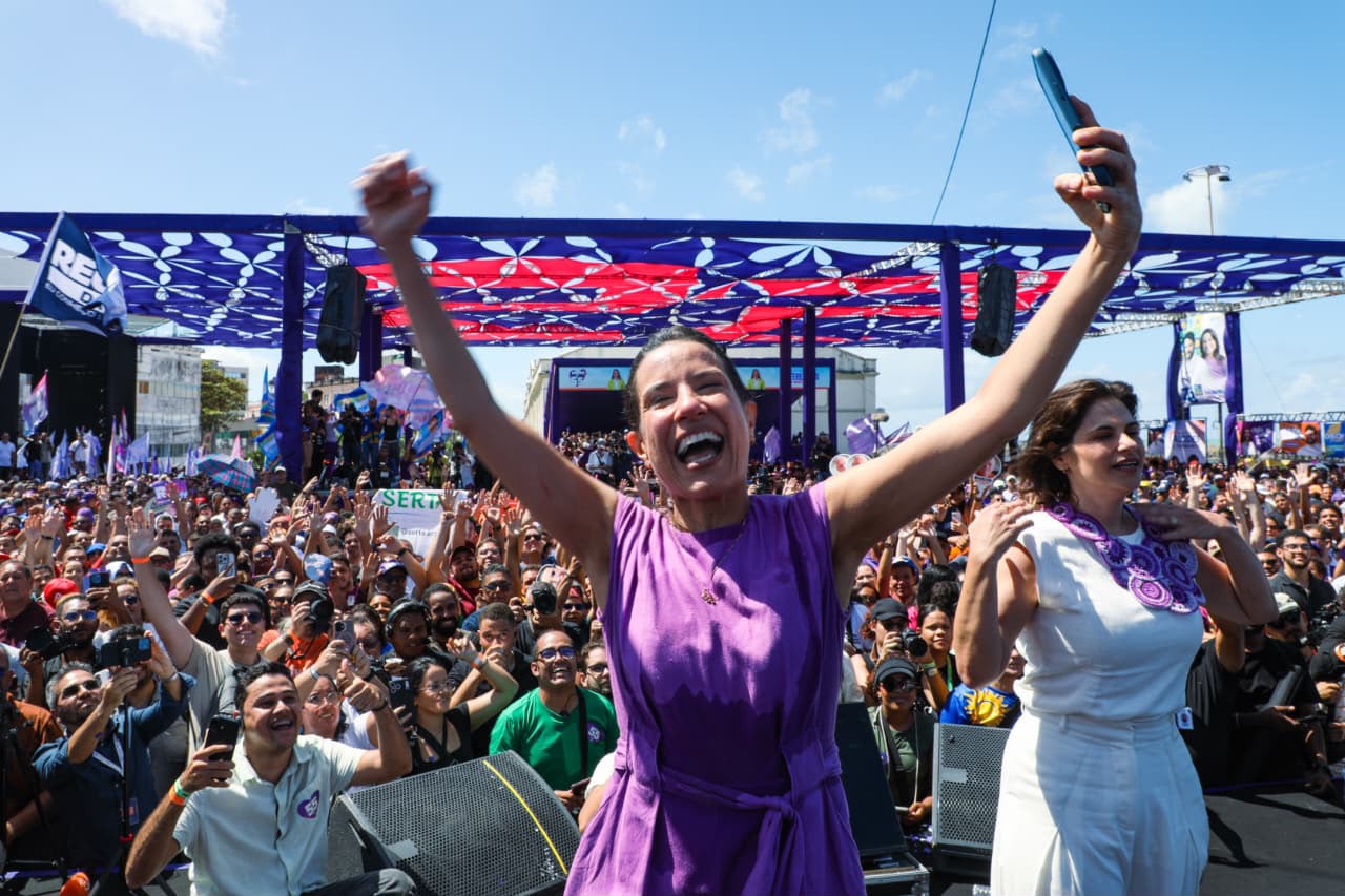“Vamos construir a maior vitória política que Pernambuco já viu”, diz Raquel durante a maior convenção da história do Estado, que homologou a sua candidatura à reeleição