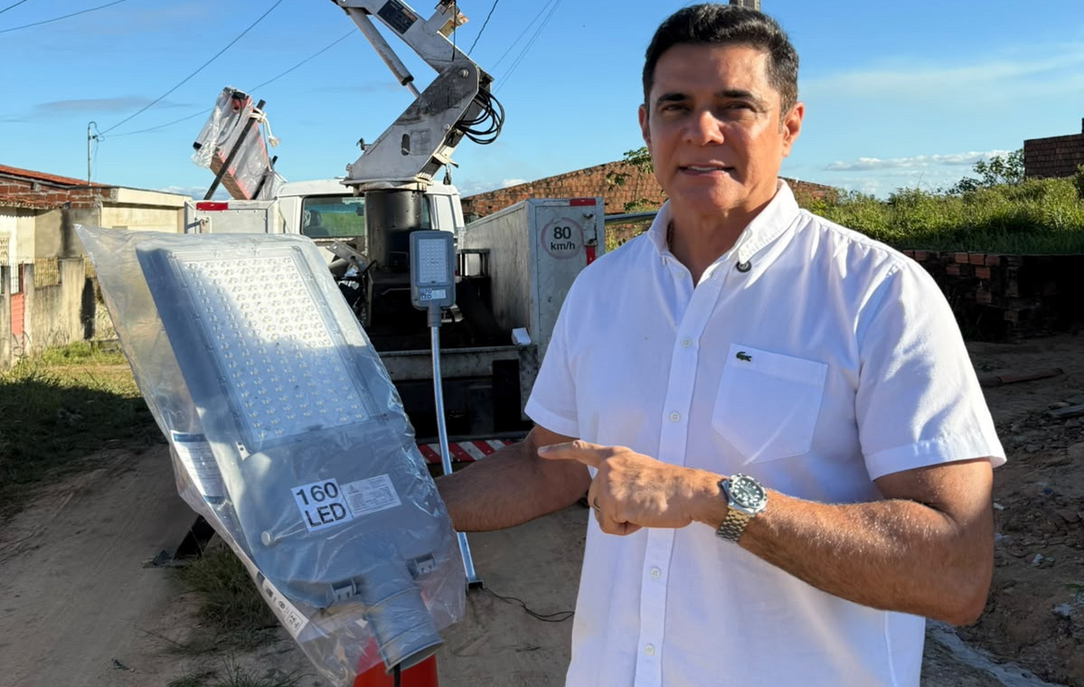 Armando Pimentel moderniza iluminação de Itambé com 600 novas luminárias LED em parceria com o Estado