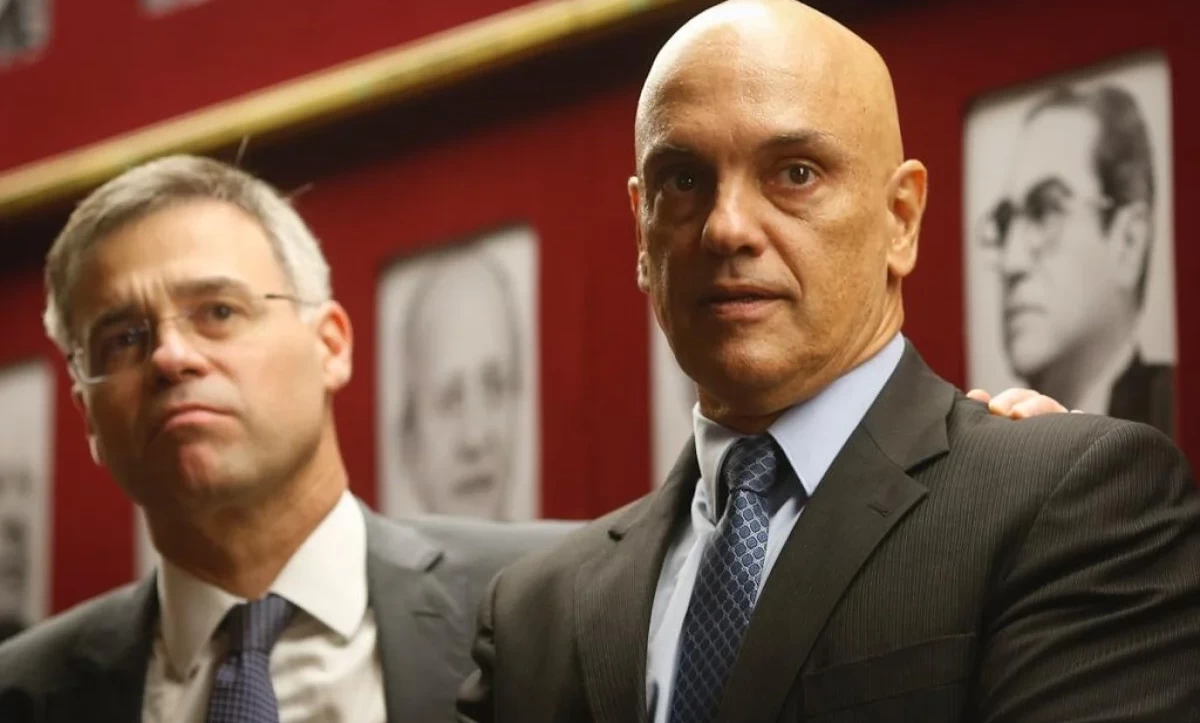 Mendonça pede à PGR informações sobre mensagens de Vorcaro a Moraes e acena com investigação no STF