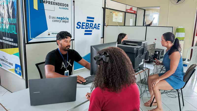 Alhandra oferece 75 bolsas de estudo para cursos gratuitos de qualificação profissional