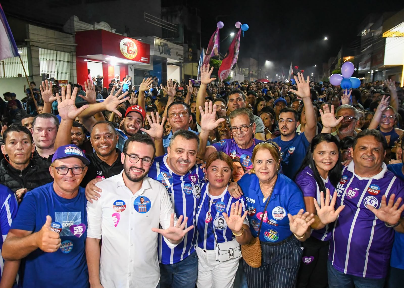 Antônio Moraes encerra campanha exaltando representatividade feminina e parceria com Raquel Lyra