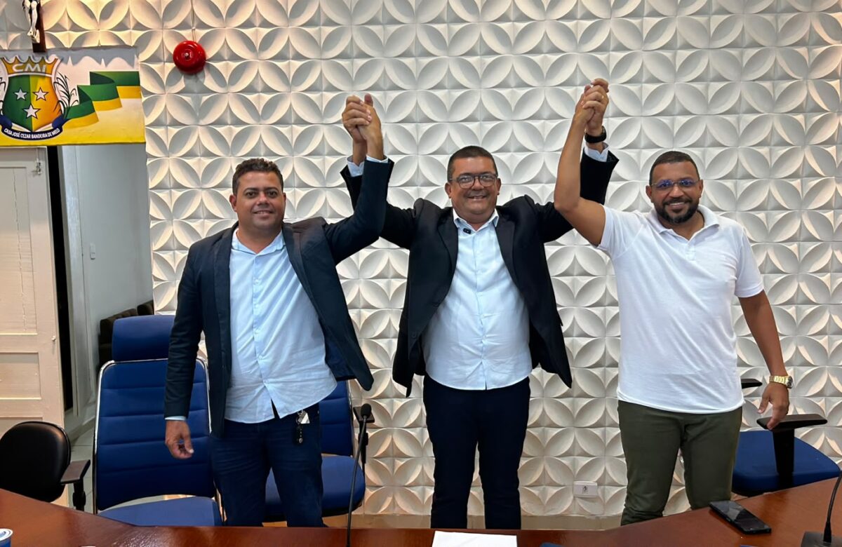 Edvaldo de Caricé é reeleito presidente da Câmara de Itambé para o biênio 2027/2028