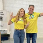 Efraim Filho vota em João Pessoa e demonstra confiança na vitória de Flávio Bolsonaro