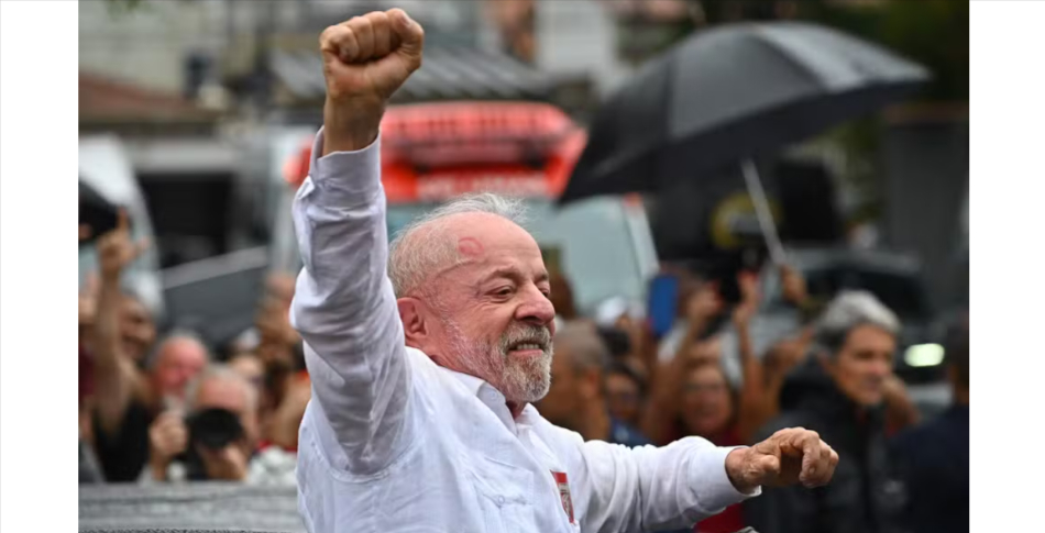 Em virada histórica, Lula derrota Flávio e chega ao quarto mandato como presidente do Brasil