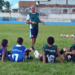 Ex-árbitro da Federação Paulista de Futebol larga carreira em SP e cria ONG para crianças em Itambé, PE